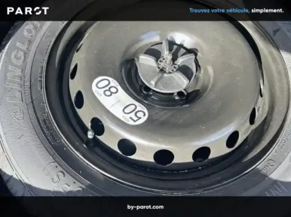 Photo 26 Renault Austral 1.2 E-Tech full hybrid 200ch Iconic- 24