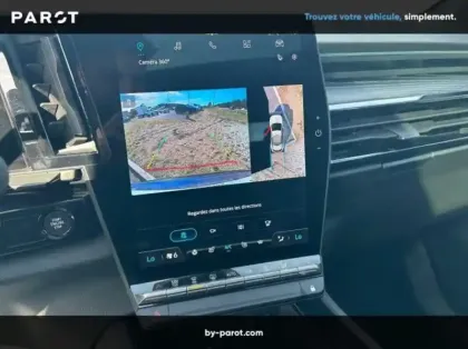 Photo 15 Renault Austral 1.2 E-Tech full hybrid 200ch Iconic- 24