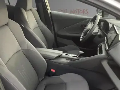 Photo 8 Toyota C-HR 1.8 Hybride 140 Design NG 14