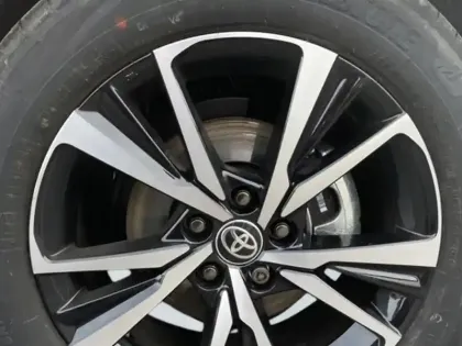 Photo 17 Toyota C-HR 1.8 Hybride 140 Design NG 14