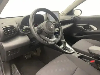 Photo 16 Toyota Yaris Hybride 116h Dynamic