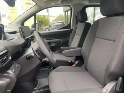 Photo 14 Peugeot Partner III Taille XL BDi 130 S&amp;S EAT8 Cab App