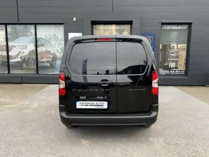 Photo 31 Peugeot Partner III Taille XL BDi 130 S&amp;S EAT8 Cab App