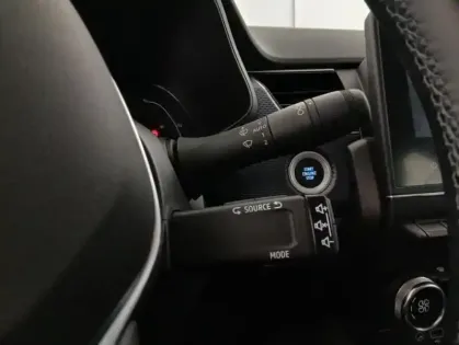 Photo 49 Renault Arkana E-Tech 145 Zen