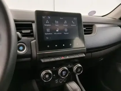 Photo 21 Renault Arkana E-Tech 145 Zen