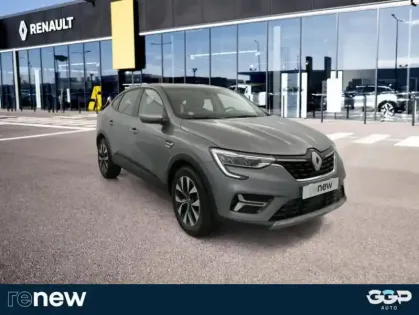 Photo 1 Renault Arkana E-Tech 145 Zen