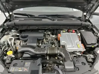 Photo 18 Renault Arkana E-Tech 145 Zen