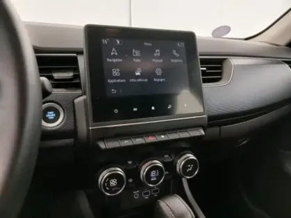 Photo 47 Renault Arkana E-Tech 145 Zen