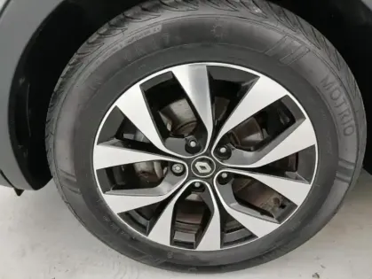 Photo 16 Renault Arkana E-Tech 145 Zen