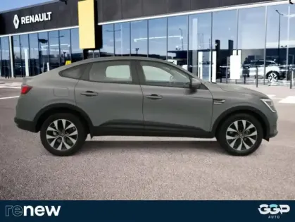 Photo 28 Renault Arkana E-Tech 145 Zen