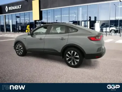 Photo 35 Renault Arkana E-Tech 145 Zen