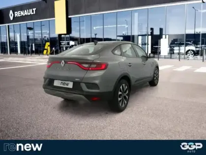 Photo 29 Renault Arkana E-Tech 145 Zen