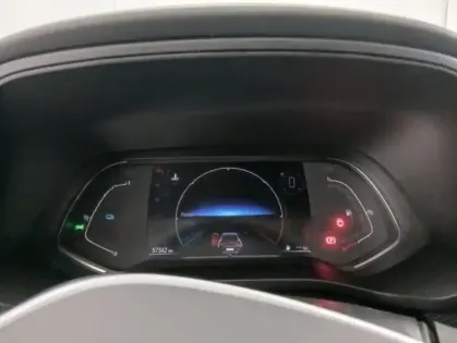 Photo 45 Renault Arkana E-Tech 145 Zen