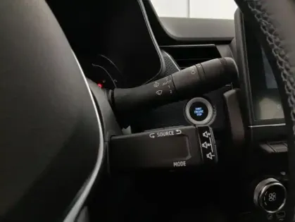 Photo 23 Renault Arkana E-Tech 145 Zen