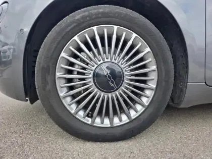 Photo 7 Fiat 500  e 118ch Pack Confort & Style