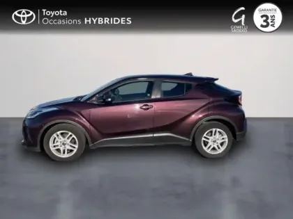 Photo 2 Toyota C-HR  122h Dynamic Business 2WD E-CVT + Programme Beyond Zero Academy MY22