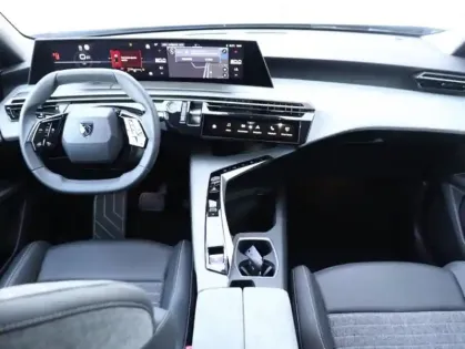 Photo 7 Peugeot 3008  1.2 Hybrid 136ch Allure e-DCS6