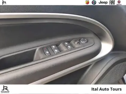 Photo 12 Jeep Avenger  1.2 Turbo T3 100ch MHEV Altitude BVR6 eHybrid