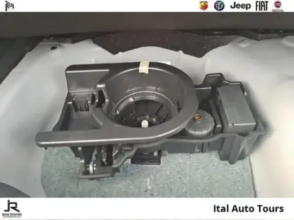 Photo 11 Jeep Avenger  1.2 Turbo T3 100ch MHEV Altitude BVR6 eHybrid