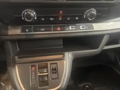 Photo 10 Citroën Jumpy  Fg M 2.0 BlueHDi 145ch