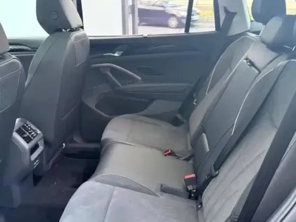 Photo 12 Volkswagen Tayron  1.5 eHybrid 204ch Elegance DSG6 5 places