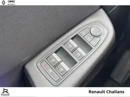 Photo 13 Renault Clio  1.3 TCe 130ch FAP Intens EDC