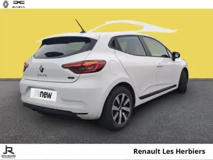 Photo 11 Renault Clio  1.6 E-Tech hybride 145ch Equilibre