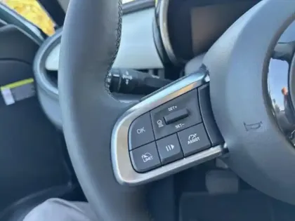 Photo 12 Fiat 600  e 156ch 54kWh La Prima