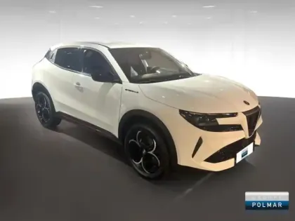 Photo 2 Alfa Romeo Junior  1.2 Ibrida 145ch Speciale e-DCT6