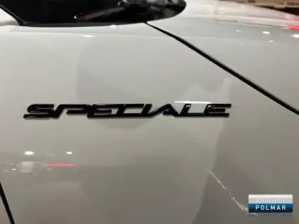 Photo 14 Alfa Romeo Junior  1.2 Ibrida 145ch Speciale e-DCT6