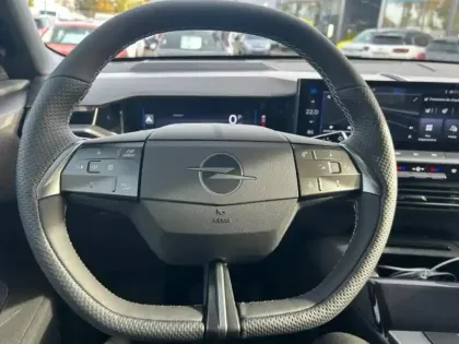 Photo 9 Opel Grandland  1.2 Turbo Hybrid 145ch GS e-DCT6 - 	Pack Techno