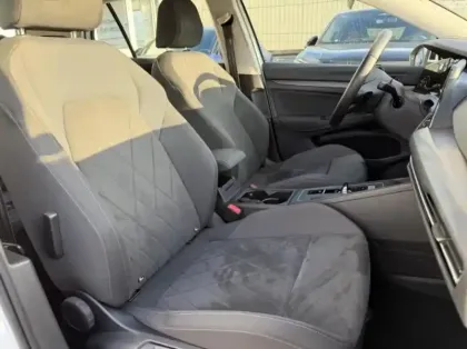 Photo 8 Volkswagen Golf  1.4 eHybrid OPF 204ch Style DSG6