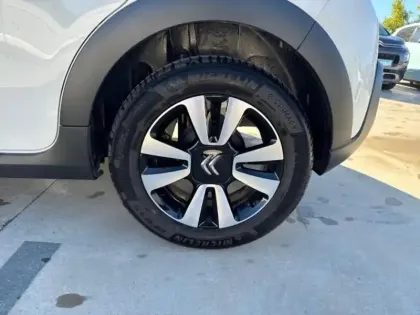 Photo 6 Citroën C3  1.2 PureTech 83ch S&S MAX