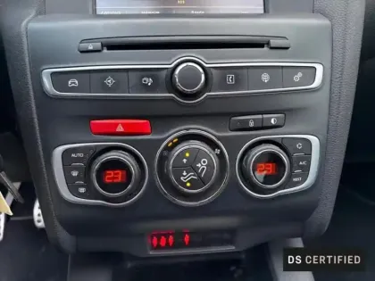 Photo 12 DS DS 4  PureTech 130ch Connected Chic S&S 2017
