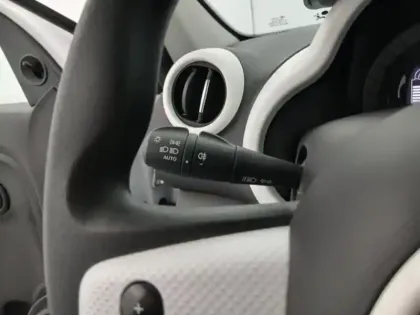 Photo 14 Renault Twingo  E-Tech Electric Authentic R80 Achat Intégral