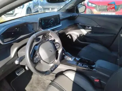 Photo 14 Peugeot 208  e- 136ch GT GPS Camera Carplay