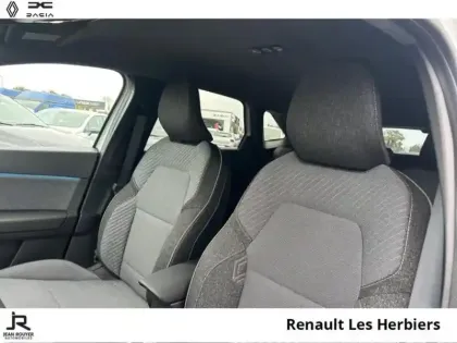 Photo 8 Renault Symbioz  1.8 E-Tech full hybrid 160ch Techno - 25