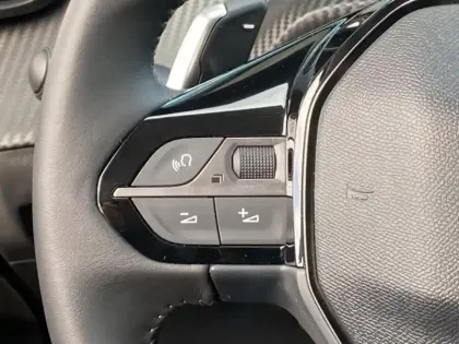 Photo 11 Peugeot 208  1.2 PureTech 100ch S&S Allure EAT8