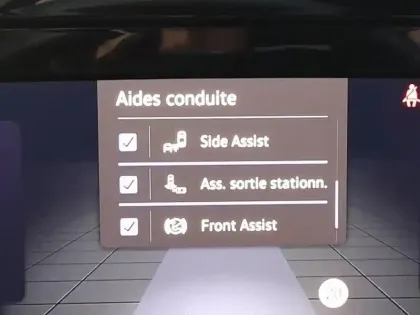 Photo 14 Volkswagen Golf  1.5 eTSI OPF 130ch Active DSG7