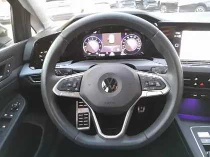 Photo 7 Volkswagen Golf  1.5 eTSI OPF 130ch Active DSG7