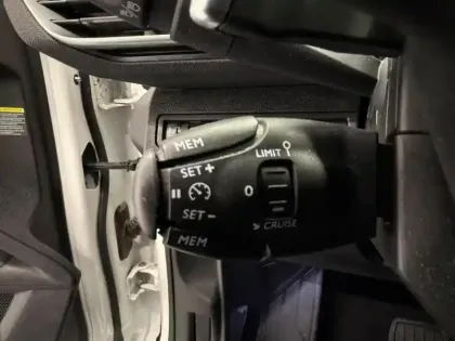 Photo 14 Peugeot 5008  1.5 BlueHDi 130ch S&S Allure Business EAT8