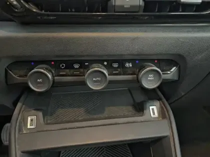 Photo 11 Citroën C4  PureTech 130ch S&S Feel Pack