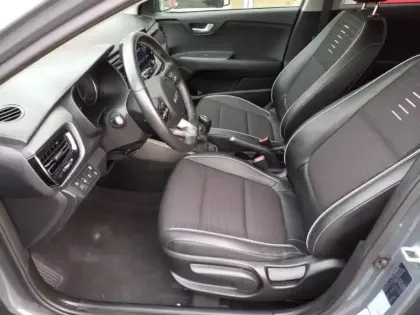 Photo 9 Kia Rio  1.0 T-GDI 100ch MHEV GT-Line iBVM6