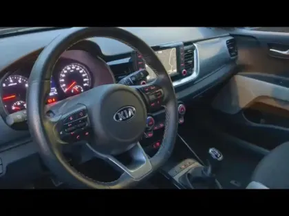 Photo 17 Kia Stonic  1.0 T-GDi 100ch ISG Active Euro6d-T