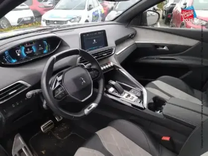 Photo 29 Peugeot 3008  HYBRID4 300ch GT e-EAT8 11cv