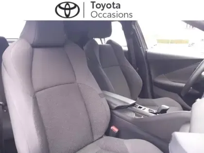 Photo 11 Toyota C-HR  1.8 Hybride 140ch Dynamic NG23