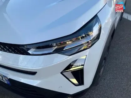 Photo 12 Renault Captur  1.8 E-Tech full hybrid 160ch Techno - 25