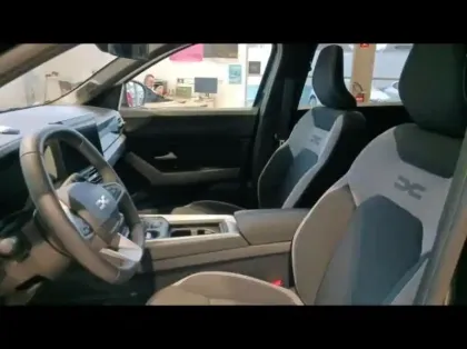 Photo 9 Dacia Bigster  1.8 hybrid 155ch Journey