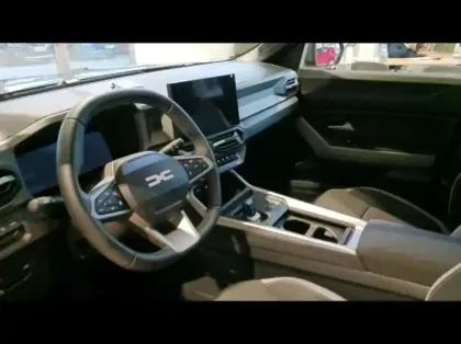 Photo 8 Dacia Bigster  1.8 hybrid 155ch Journey