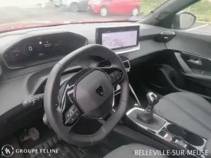 Photo 7 Peugeot 2008  1.2 PureTech 100ch S&S Allure